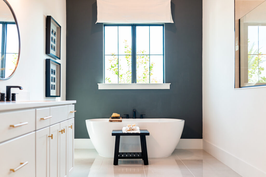 Painted bathroom with a statement wall